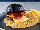 【ランチ】クリスピーチーズチュイルB.L.Tバーガー