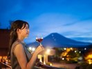 山梨ワインラウンジ(ホテル鐘山苑)富士山と向かい合い山梨ワインを愉しむ優雅な旅時間
