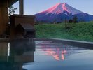 明見Aタイプ/富士と対座する温泉露天風呂