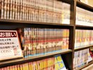 連載中の人気作から不朽の名作まで、豊富に取り揃えております。お部屋への持ち出しも可能です。