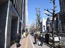 【東銀座駅よりA】階段を上がって直進。