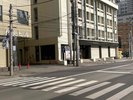 �E���H�̌��������ɍO���r�����������܂��B���̉��f������n���Ă��������B