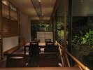 1階 日本料理「胡蝶」夜は幻想的にライトアップ