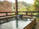 大浴場3F 露天風呂3※露天風呂は天然の温泉ではありませんが、福光石を使った浴槽が特徴です。