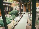 離れ 中庭 ※本館から畳続きでつながっています。