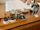 スイートルームにご用意のコーヒーセットです。