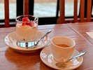 【朝食サイドメニュー】フルーツグラノーラヨーグルト&エスプレッソ(イメージ)