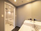 ■ステイプレミア|レインシャワーもあり快適で広々