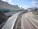 ◆主要交通機関|新千歳空港(公共交通機関で約60分)