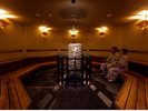 【庭がSPA】オートロウリュサウナ うちわで自分に向かって熱波をまわすセルフロウリュがスタイル。