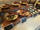 【ブッフェ】ホテル近隣の地元商店から食材を調達。京おばんざいを中心としたメニューです。