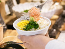 【朝食】和洋の朝食メニューをご用意。お好みの具材を自由に組み合わせた自分だけの彩り丼も!