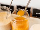 【朝食】野菜の自然な甘みを活かした、風味豊かなすりおろしドレッシング。新鮮なサラダとの相性抜群です。