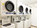 コインランドリー(有料)を完備【女性】