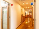 館内には男女別のコインランドリーを完備しております。女性のお客様も安心してご利用いただけます。