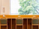 ロビーには、作業にも休憩にも便利なスペースをご用意。