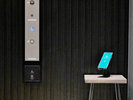 フロントへの連絡は、各階エレベーター前設置の「客室電話」をご利用ください。※客室電話はございません。