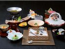 【贅沢会席料理】厳選した旬の素材をふんだんに使用した贅沢会席料理をご提供