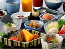 ご朝食(一膳出し)お献立は変更する場合があります