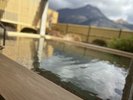 露天風呂(檜)自家源泉の単純泉がお楽しみいただけます
