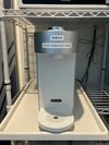 自動販売機コーナーにウォーターサーバーを設置しております。
