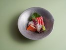 お造り(夕食献立例)