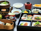 【ご朝食】和朝食/厳選した地の食材を使い、いろどり豊かな品々をご用意いたします(イメージ)