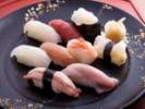 【金沢グルメ】寿司や海鮮丼はもちろん、治部煮などの伝統的な加賀料理や、加賀野菜を使用したフレンチも