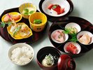 お子様料理|小学生のお子様向けに茶碗蒸しやお造りをはじめとした和食膳をご用意いたします。