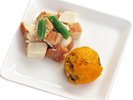 【わんちゃん用のお食事/スモークチキンプレート】料金:750円(税込)