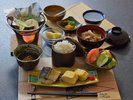 朝食