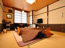 【やまぼうし(冬季は炬燵)】露天陶器風呂付客室の和室