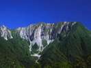 新緑の時期の大山も、非常に美しいです。