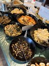 和食惣菜類も充実しています。