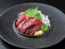 ○追加料理 馬刺し(赤身)(1,600円税込)