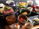 朝食一例。品数は勿論、夕食だけでなく質にも拘った内容でご用意