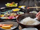 朝食イメージ(グレードアップコース)『三十種の素材が朝から食べられる朝食膳 〜利根沼田産こしひかり』