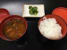 こだわりのお米、新潟特栽米コシヒカリ。食べきれない方はおにぎりにしてお夜食にどうぞ★