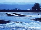 大石堰水