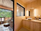 【千草】谷川岳を望む源泉かけ流し半露天風呂付ツイン(2024年5月リニューアル)