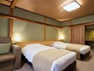 【桜】谷川岳側源泉かけ流し半露天風呂&リビング&2ツインルーム(2022年11月リニューアル)