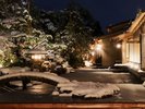 雪景色のべにや