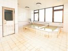 大浴場(女性浴場):快適な大浴場で、疲れを癒す。