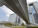 周辺景色:快適なドライブを楽しめる幕張の主要道路。