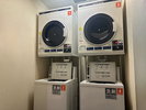 9階にコインランドリーがございます。