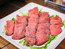 【朝食ビュッフェ】ローストビーフをご用意。ご飯の上に乗せてローストビーフ丼も作れちゃいます!