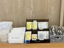 1階「アメニティコーナー」をご用意しておりますのでお取りいただき客室でご利用ください