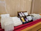 1階フロント前にアメニティをご用意しておりますのでご自由にお取りください