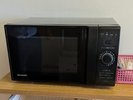 8階コインランドリーと4階自動販売機コーナーに電子レンジご用意しております