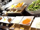 朝食ブッフェサラダコーナー1